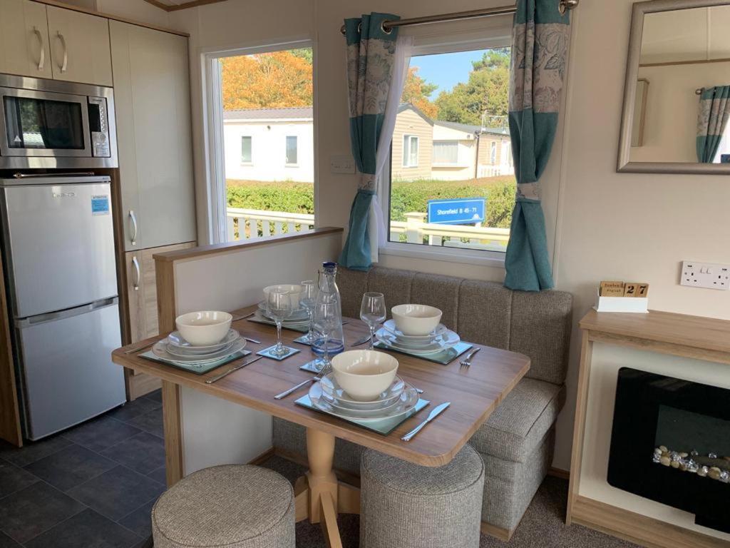 Shorefield Country Park, Where The New Forest Meets The Sea, Passes For All Entertainment Included Milford on Sea Extérieur photo